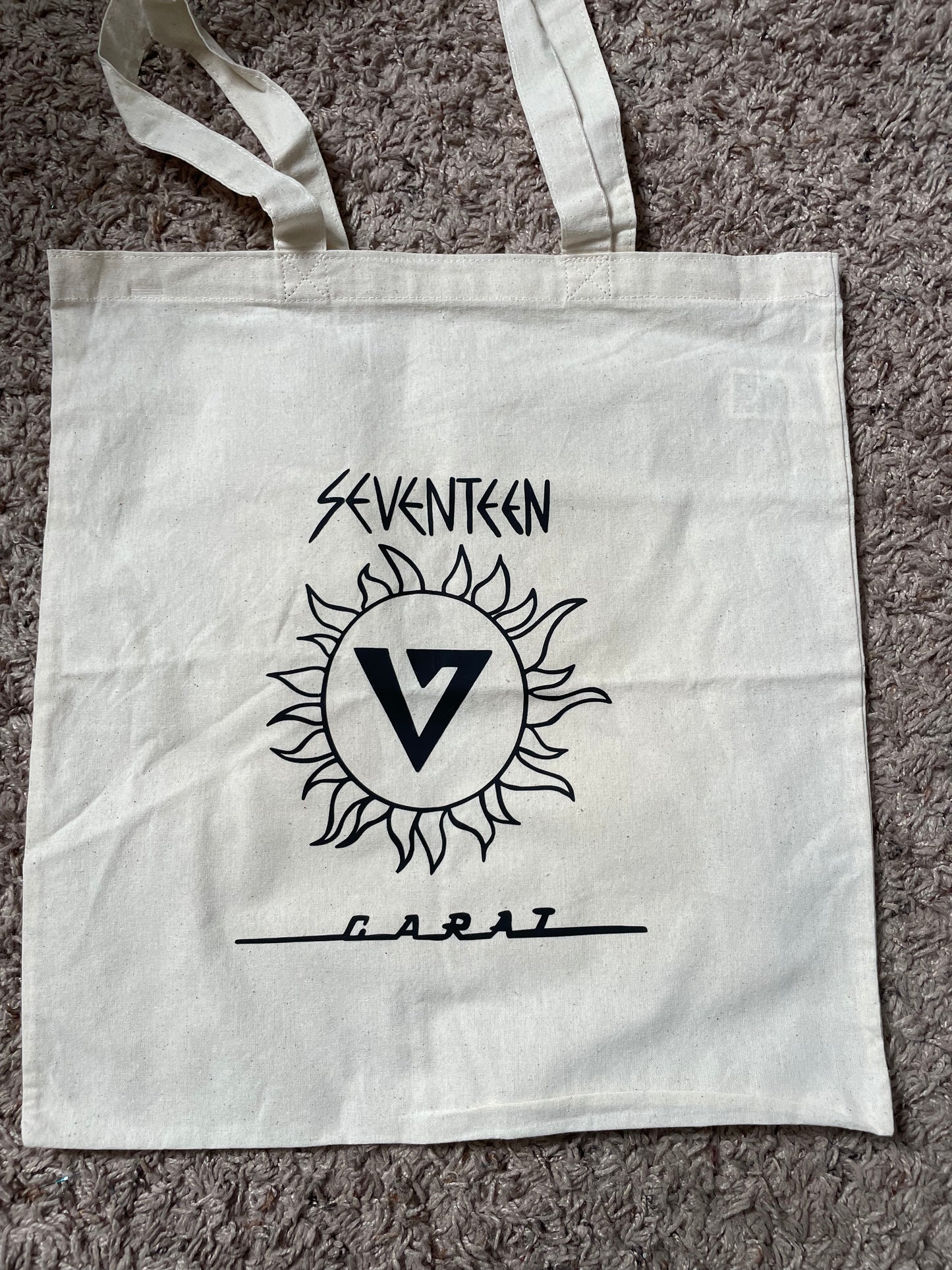 Seventeen Carat Tote