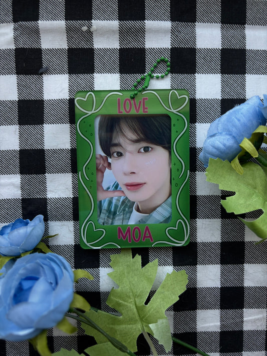 Love Moa Pc Holder